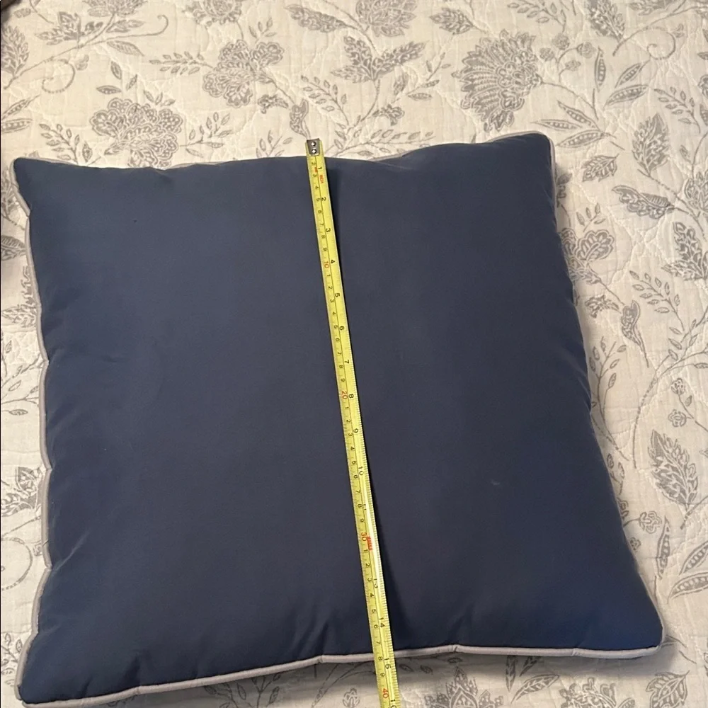 Elegant Blue and Cream Decorative Pillow Set